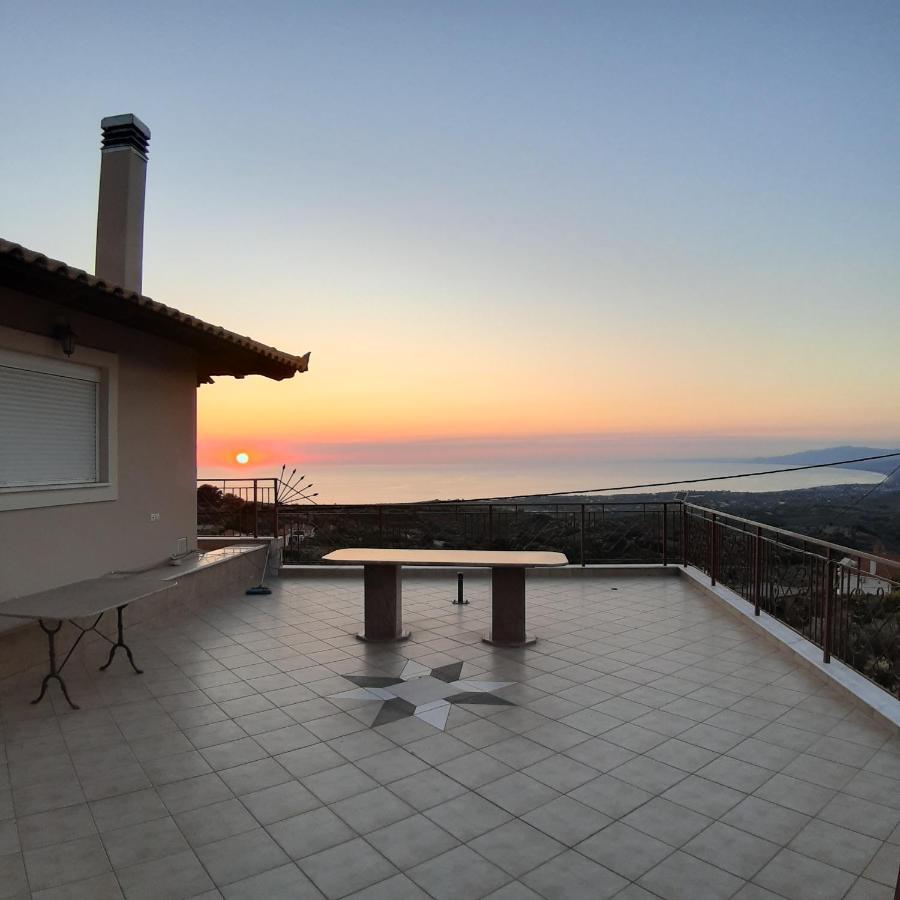 -Tsiakos Apartment- In Vryses Kyparissia Bagian luar foto